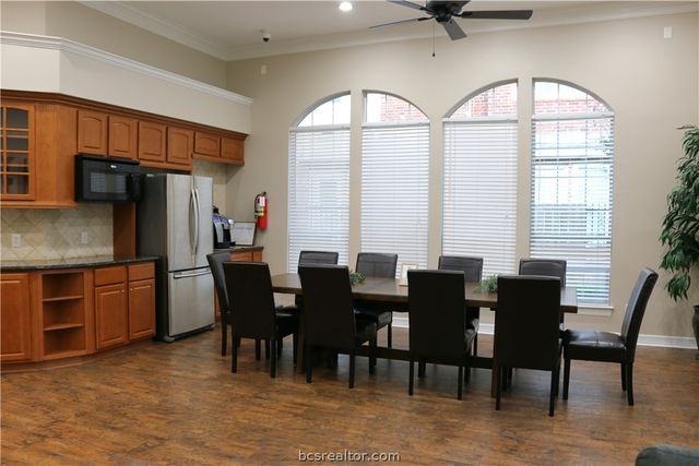 305 Holleman Drive E 1504, College Station, TX 77840