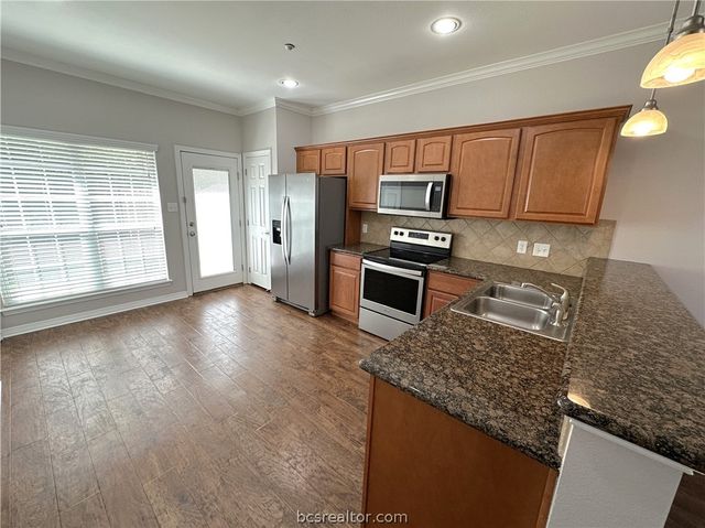 305 Holleman Drive E 1504, College Station, TX 77840