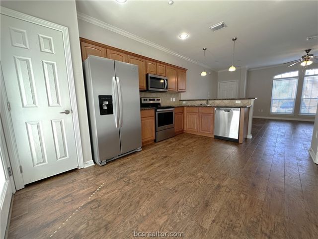 305 Holleman Drive E 1504, College Station, TX 77840