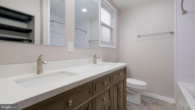 717 LONGSTRETH RD, Warminster, PA 18974