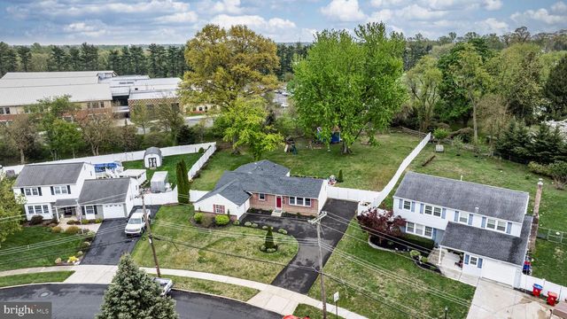 717 LONGSTRETH RD, Warminster, PA 18974