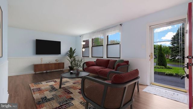 717 LONGSTRETH RD, Warminster, PA 18974