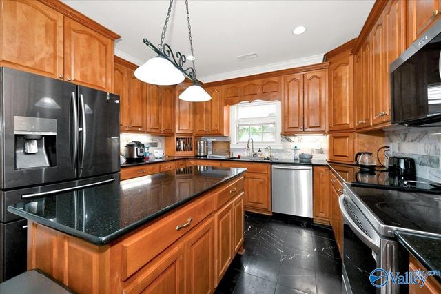 4017 Saddlehorn Bend SW, Decatur, AL 35603