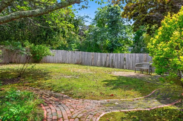 2118 Main Street, Chatham, MA 02633