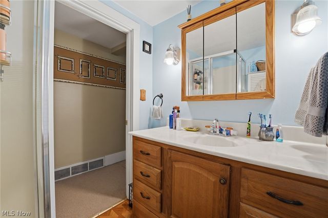 2108 Bennett Road, Madison, OH 44057