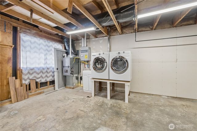 1413 S 276th Place, Des Moines, WA 98198