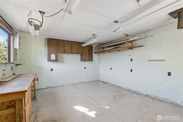 1413 S 276th Place, Des Moines, WA 98198
