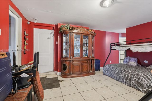 6040 SW 32nd St, Miramar, FL 33023