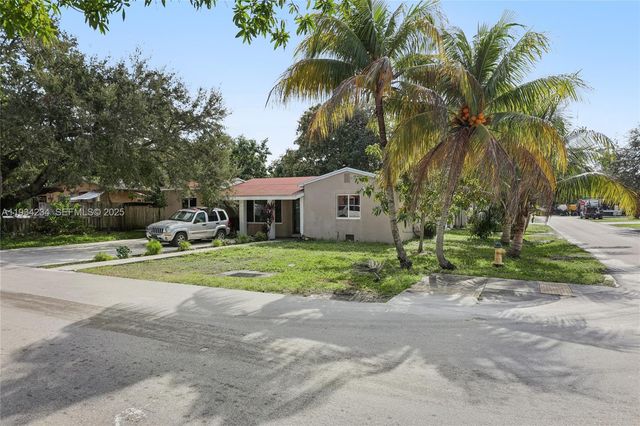 6040 SW 32nd St, Miramar, FL 33023