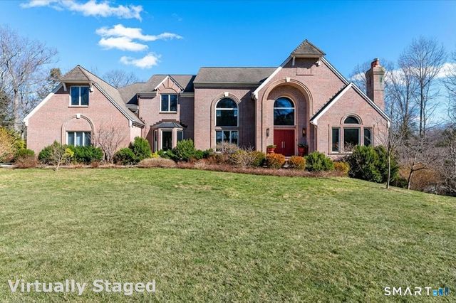 215 South Lake Drive, Stamford, CT 06903