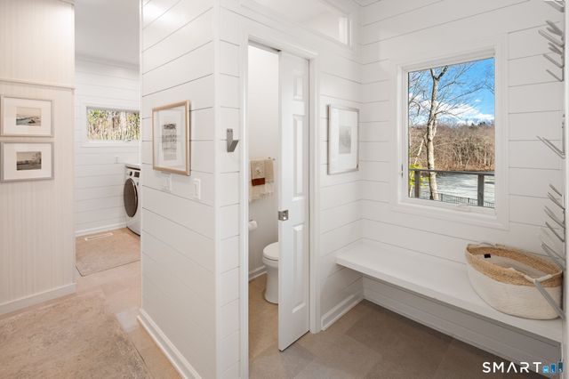 215 South Lake Drive, Stamford, CT 06903