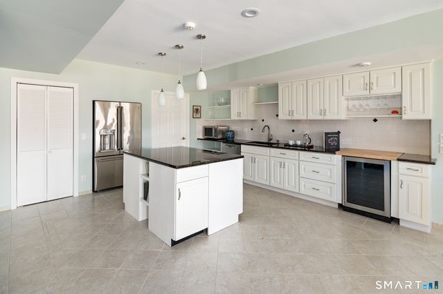 215 South Lake Drive, Stamford, CT 06903