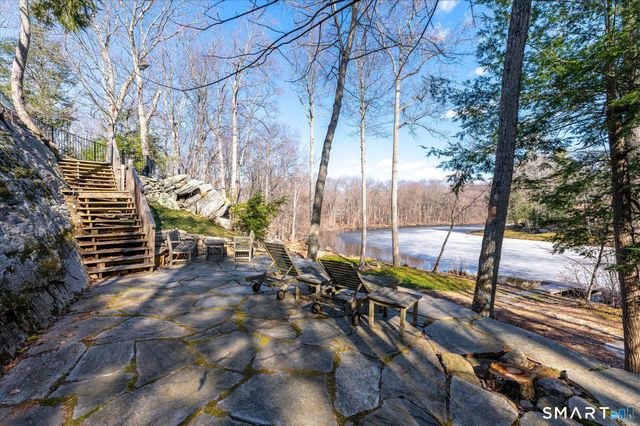 215 South Lake Drive, Stamford, CT 06903