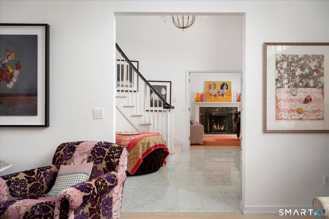 215 South Lake Drive, Stamford, CT 06903