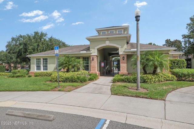 7506 RED CRANE Lane, Jacksonville, FL 32256