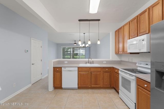 7506 RED CRANE Lane, Jacksonville, FL 32256