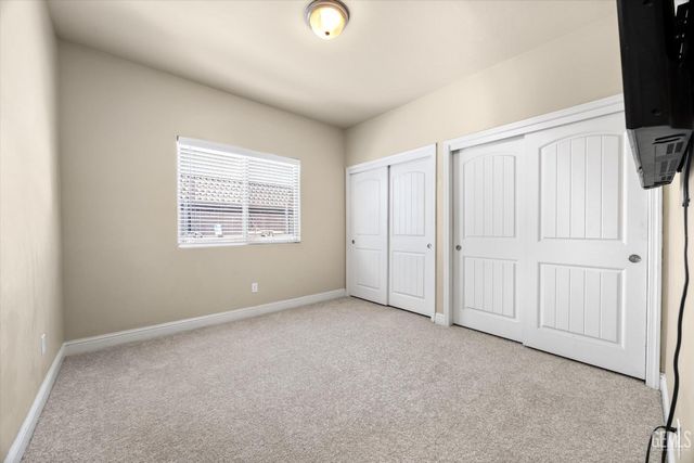 9128 Oak Garden Lane, Shafter, CA 93263