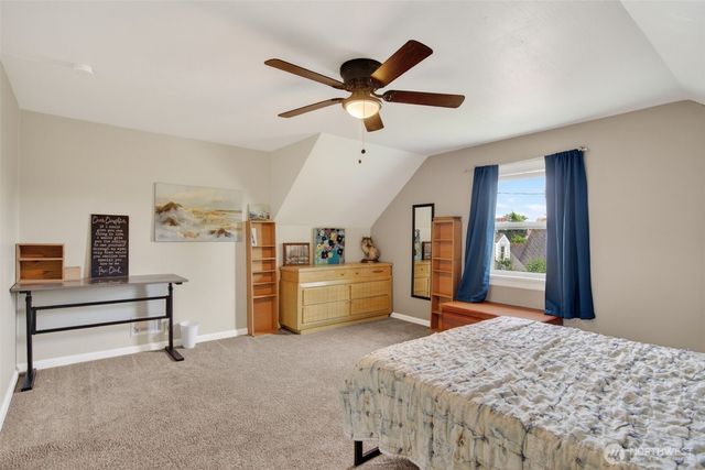 1528 7th Avenue, Longview, WA 98632