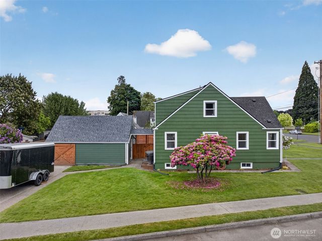 1528 7th Avenue, Longview, WA 98632