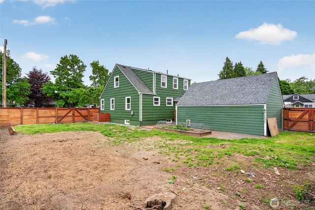 1528 7th Avenue, Longview, WA 98632