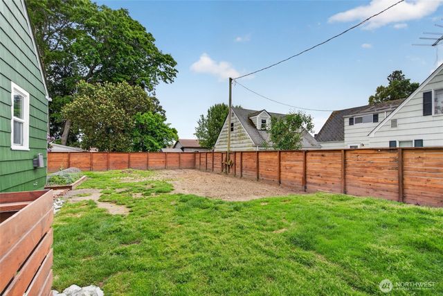 1528 7th Avenue, Longview, WA 98632
