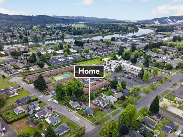 1528 7th Avenue, Longview, WA 98632