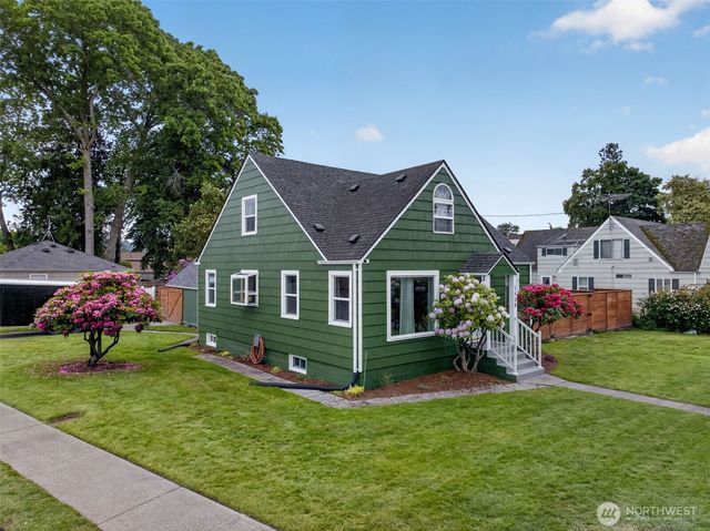 1528 7th Avenue, Longview, WA 98632