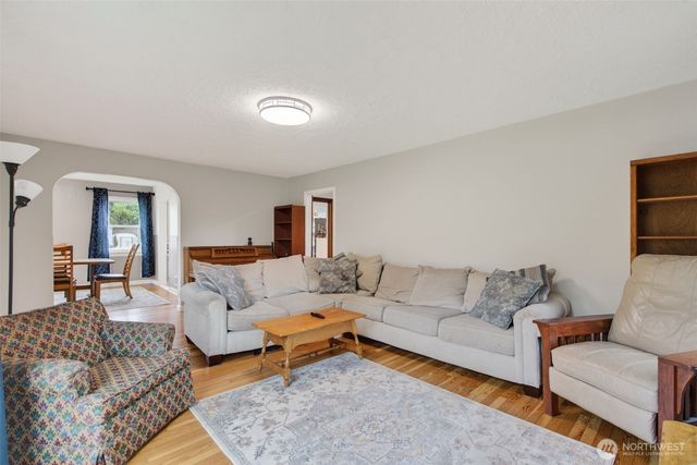 1528 7th Avenue, Longview, WA 98632
