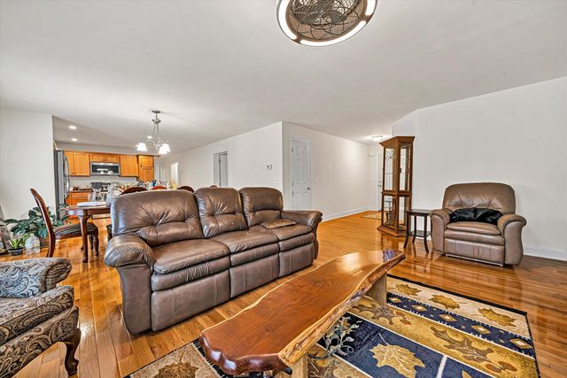 373 MOUNTAIN TOP DR, Rocky Mount, VA 24151