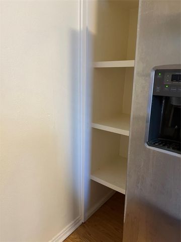 1212 Postoffice Street, Galveston, TX 77550