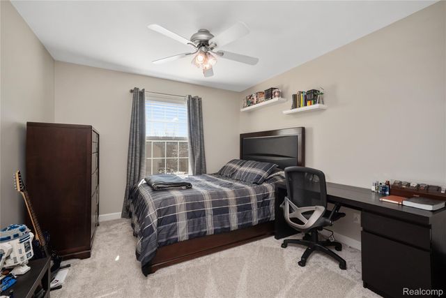 529 Napa Valley Drive, Milford Charter Township, MI 48381