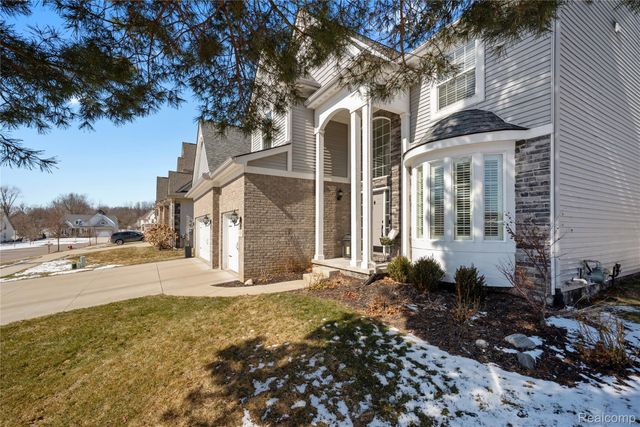 529 Napa Valley Drive, Milford Charter Township, MI 48381