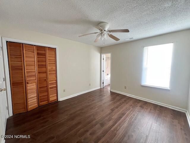 2303 Knollwood Lane, Midway Park, NC 28544