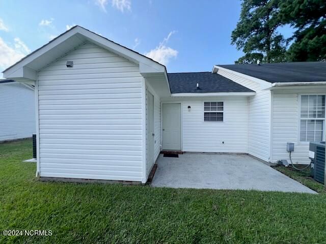 2303 Knollwood Lane, Midway Park, NC 28544