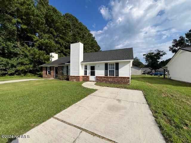 2303 Knollwood Lane, Midway Park, NC 28544