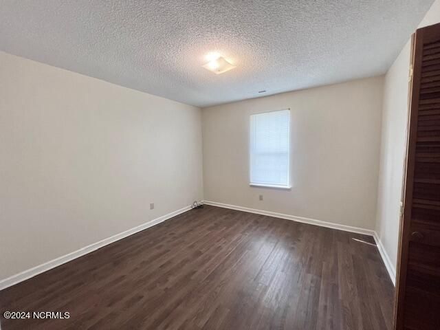 2303 Knollwood Lane, Midway Park, NC 28544