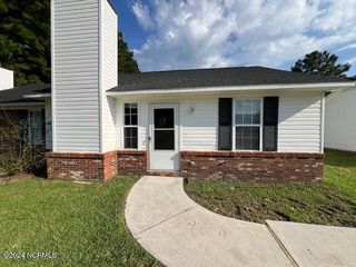 2303 Knollwood Lane, Midway Park, NC 28544
