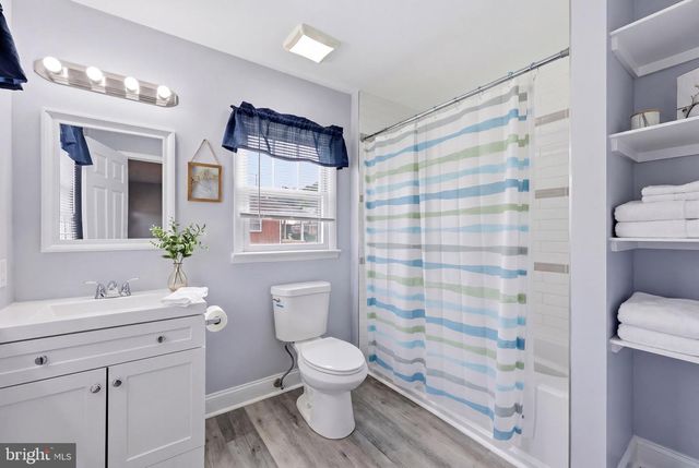 262 N WASHINGTON ST, Berkeley Springs, WV 25411