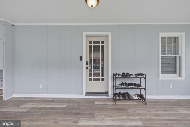 262 N WASHINGTON ST, Berkeley Springs, WV 25411