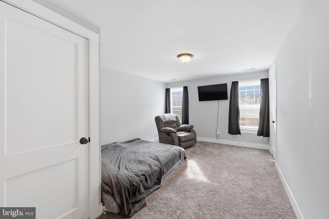 262 N WASHINGTON ST, Berkeley Springs, WV 25411