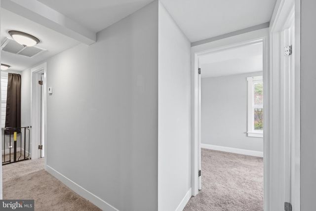 262 N WASHINGTON ST, Berkeley Springs, WV 25411
