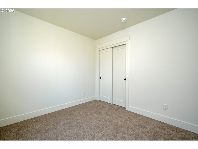 87 Ne 78th Ave, Portland, OR 97213