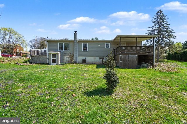 204 N 3RD ST, Halifax, PA 17032