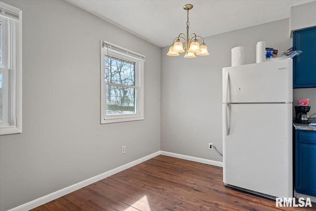 821 S Pasfield Street, Springfield, IL 62704