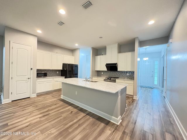 104 LINDA LAKE Lane, St. Augustine, FL 32095