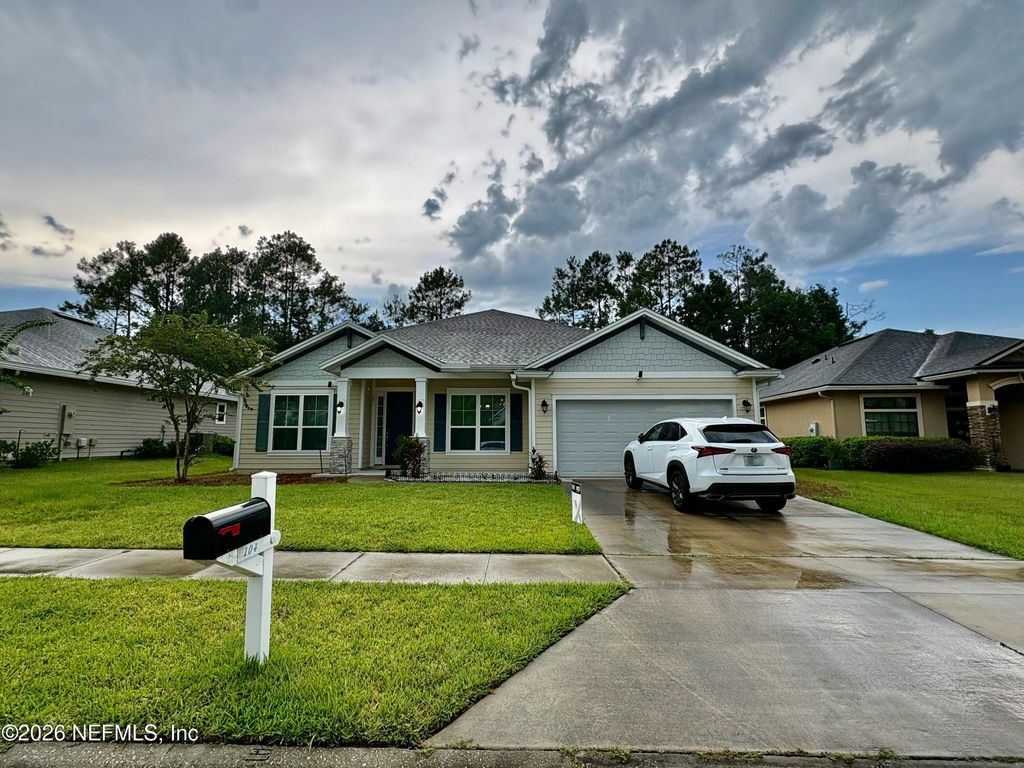 104 LINDA LAKE Lane, St. Augustine, FL 32095