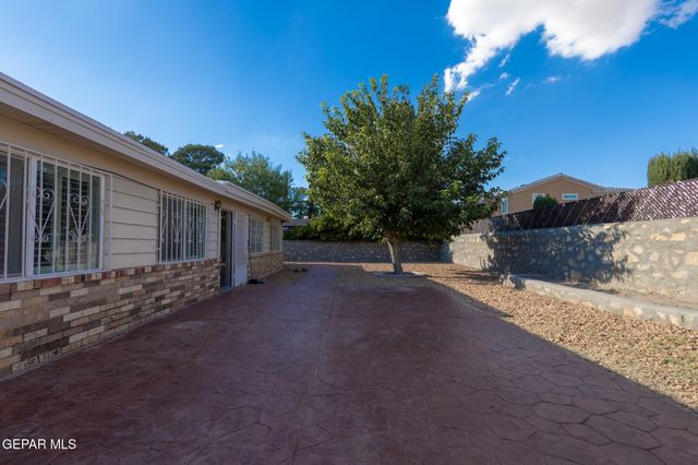 14829 Kingston Road Drive, Horizon City, TX 79928