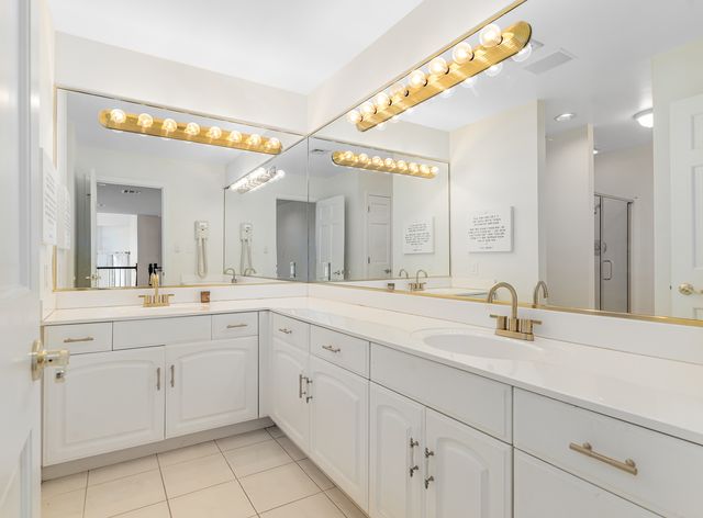 107 W North Street, Gardner, IL 60424