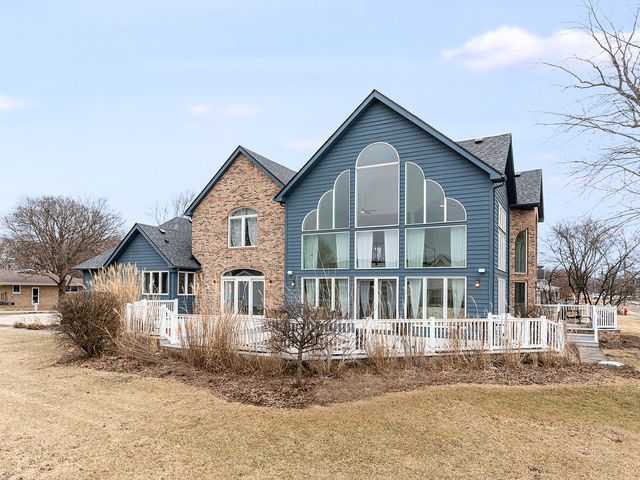 107 W North Street, Gardner, IL 60424