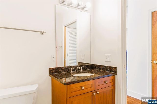 61 Grand Street 2F, Jersey City, NJ 07302